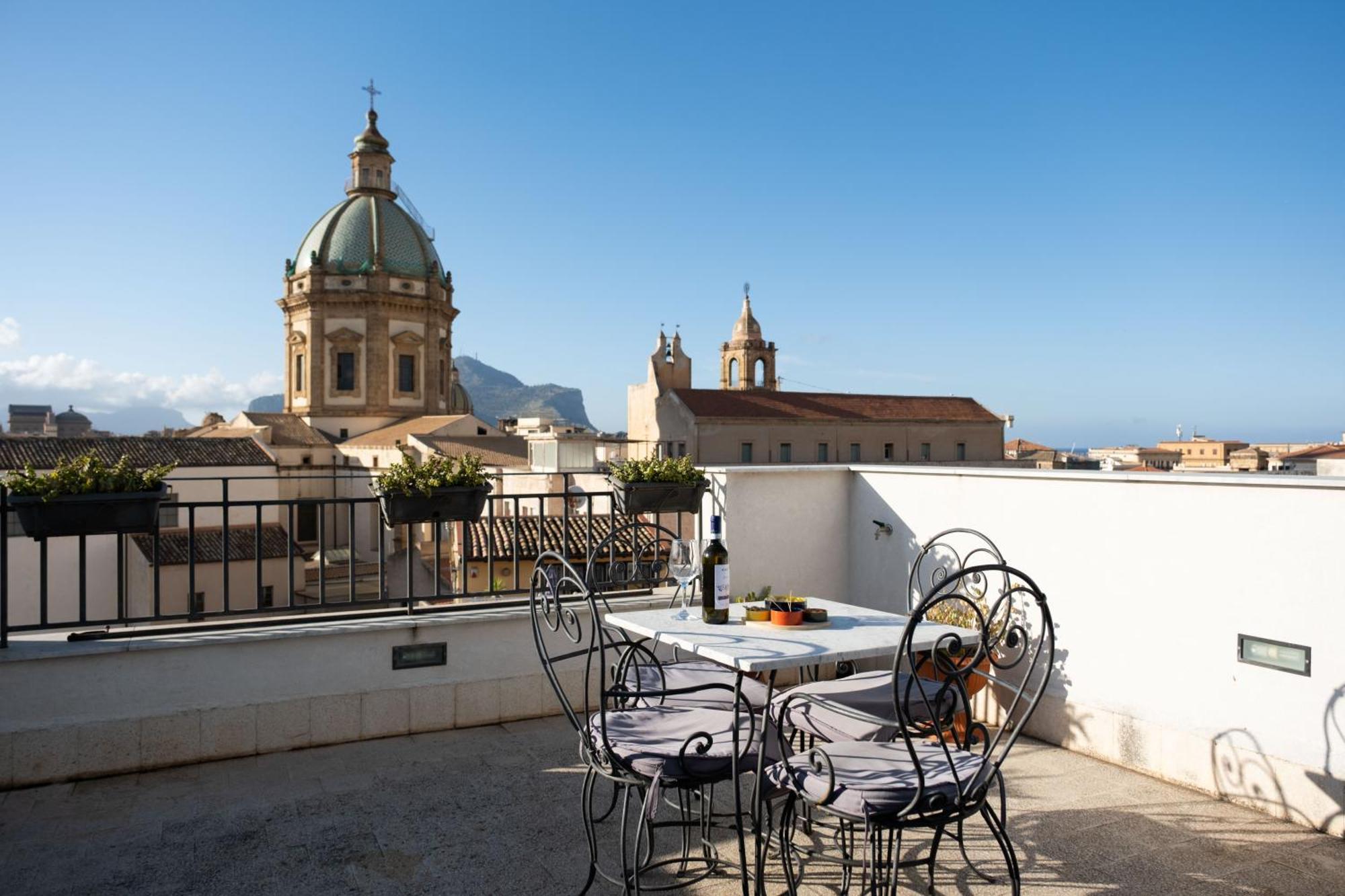 Sopra i tetti di Ballarò Palermo Exterior foto