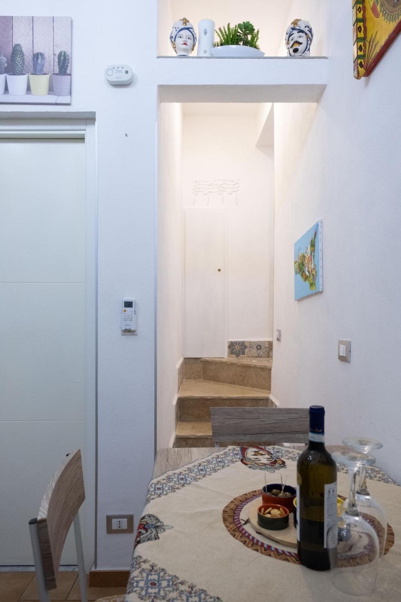 Sopra i tetti di Ballarò Palermo Exterior foto